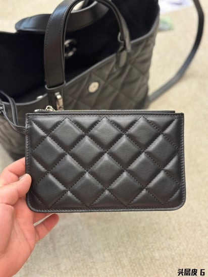 شنطة نسائية ماركة Chanel