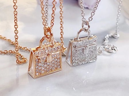 قلادة نسائية ماركة Hermès