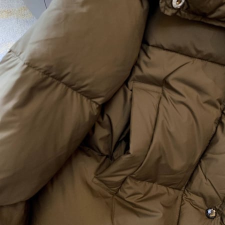 جاكيت نسائي ماركة Prada