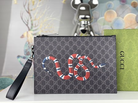 شنطة نسائية ماركة Gucci