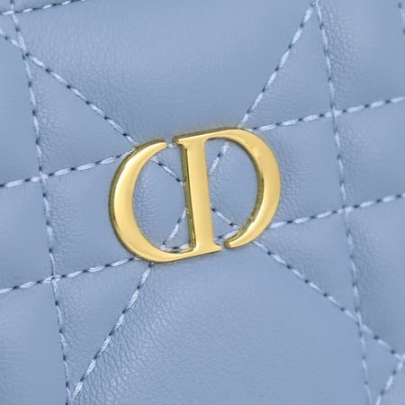 شنطة نسائية ماركة Dior