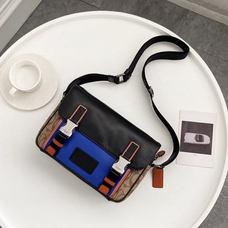 شنطة ماركة Coach