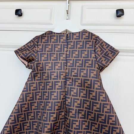 فستان ماركة Fendi