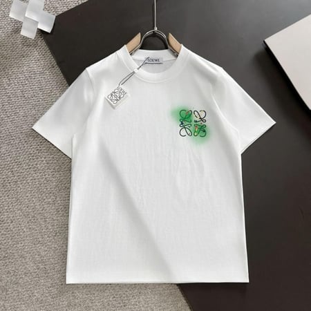 تي شيرت ماركة Loewe