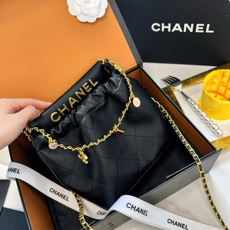 شنطة نسائية ماركة ‏Chanel