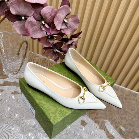 حذاء نسائي ماركة ‏Gucci