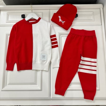 طقم اطفال ماركة Tory burch