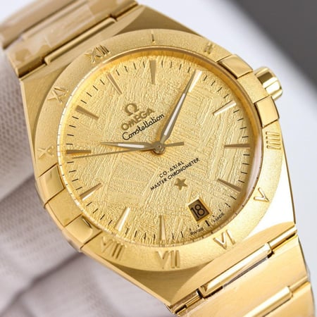 ساعة رجالية ماركة Omega