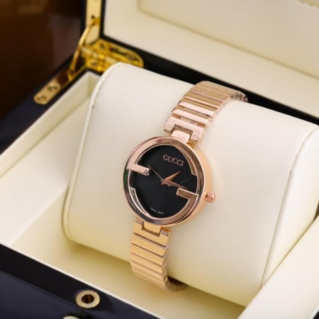 ساعة نسائية ماركة Gucci