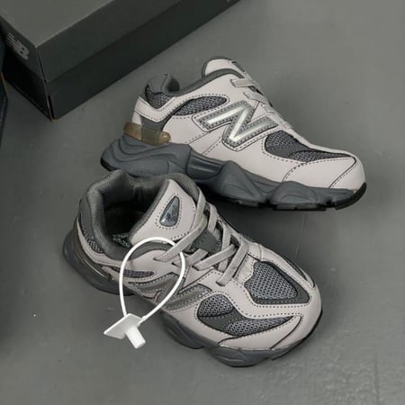 حذاء اطفال ماركة NB