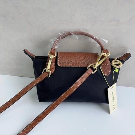 شنطة ماركة Longchamp