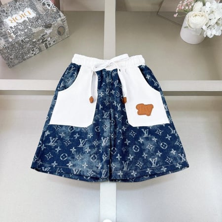 طقم اطفال ماركات متنوعه