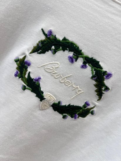 تي شيرت نسائي ماركة Burberry