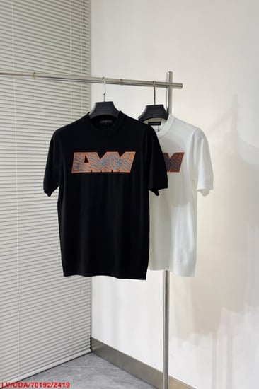 تيشيرت ماركة LV