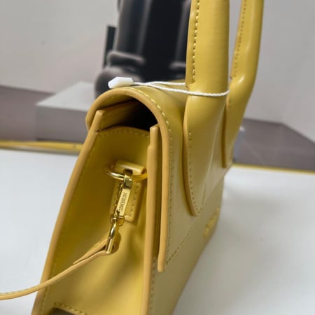 شنطة نسائية ماركة ‏JACQUEMUS