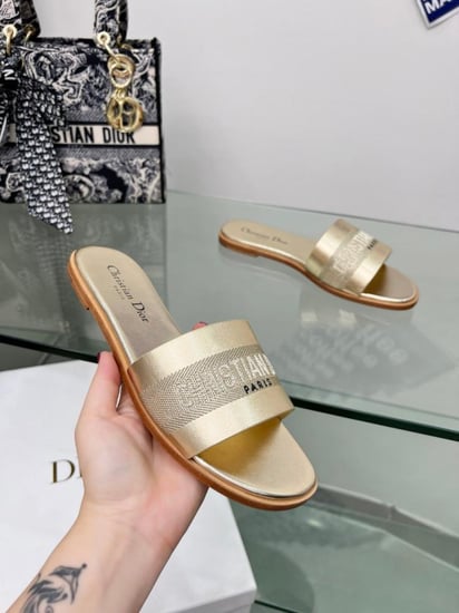 حذاء نسائي ماركة ‏Dior