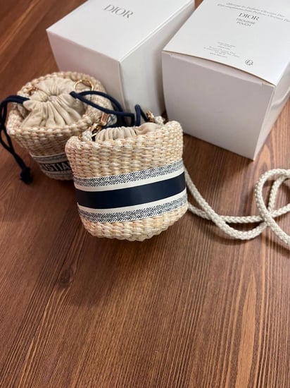 شنطة نسائية ماركة Dior