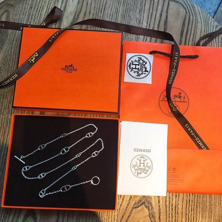 قلادة نسائية ماركة Hermès