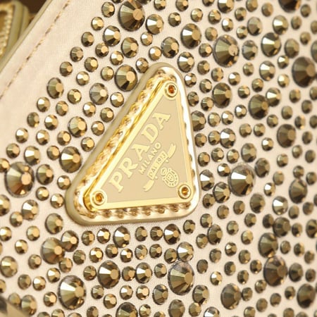 شنطة نسائية ماركة Prada