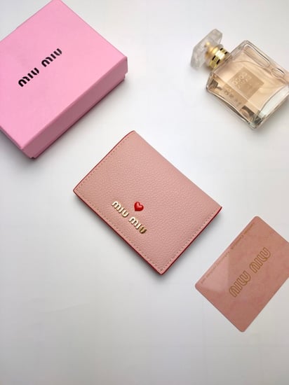 كارد ماركة Miumiu