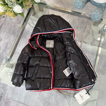 جاكيت اطفال ماركة Moncler