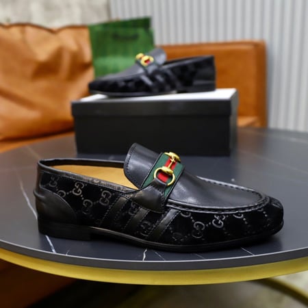 حذاء رجالي ماركة ‏Gucci