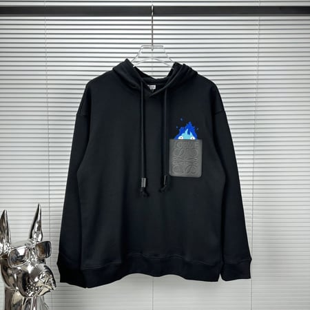 بلوفر ماركة Loewe