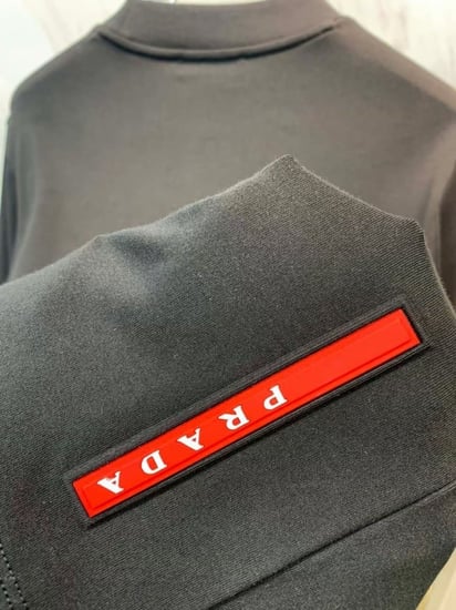 سويت شيرت ماركة Prada