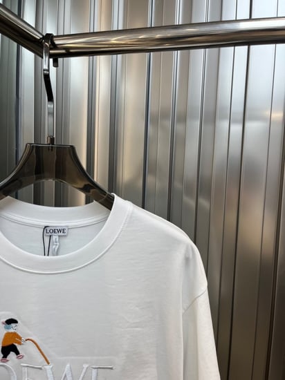 تي شيرت ماركة Loewe