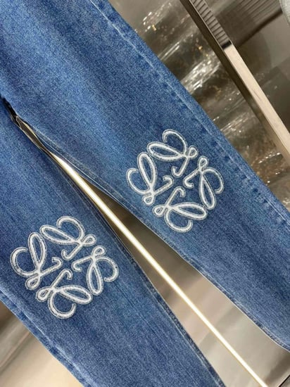 بنطال جينز نسائي ماركة Loewe