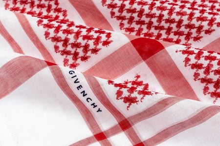 بكج جيفنشي (عادي +كلاسيك +أبيض)