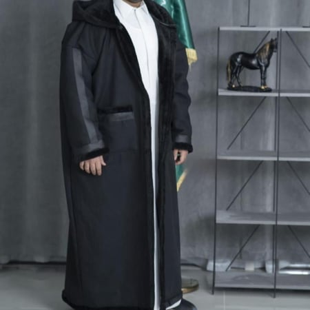 فروه رجالي شتوية بللون الاسود الملكي