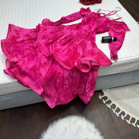 فستان لطيفه