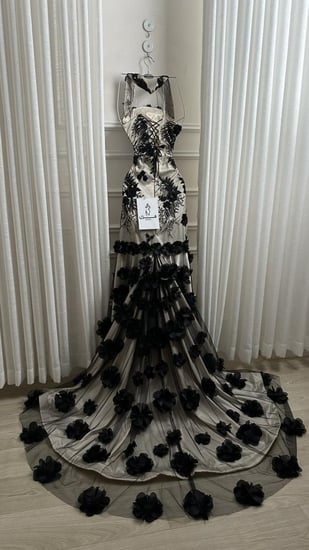 فستان صالحة