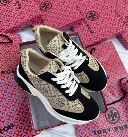 شوز توري بورش