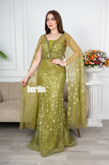 فستان سهره فستان سهرة ماكسي ضيق مطرز بأكمام كيب كموني