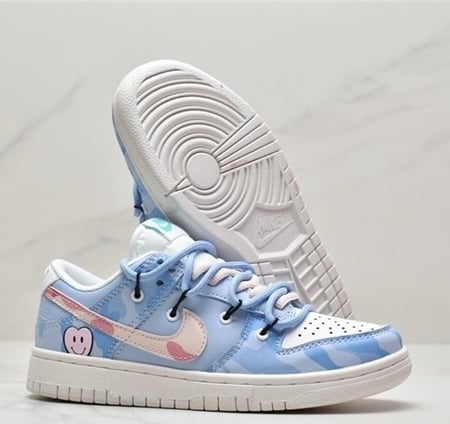 NIKE SB DUNK LOW"MILK WHITE PINK SMILE