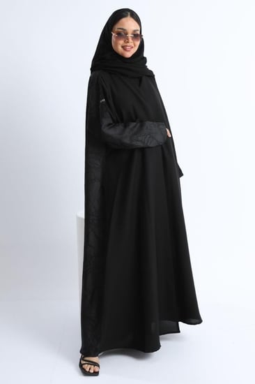 عباية جاكار من الخلف مع كسرة نصف كلوش