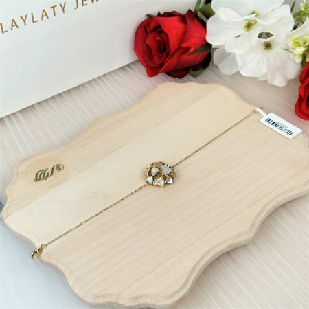 اسورة ذهب عيار18 بوزن 4.71 جم تقريبا