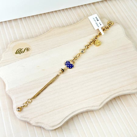 اسورة ذهب عيار18 بوزن 6.68 جم تقريبا