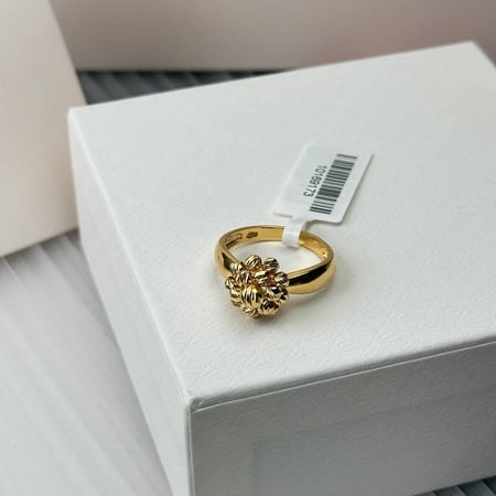 طقم ذهب عيار21 بوزن 20.71 جم تقريبا