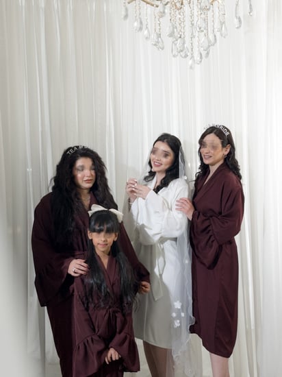 عرض الكشخه التوفيري ( ١ روب عروس ابيض +  ٢ روب ملون  )