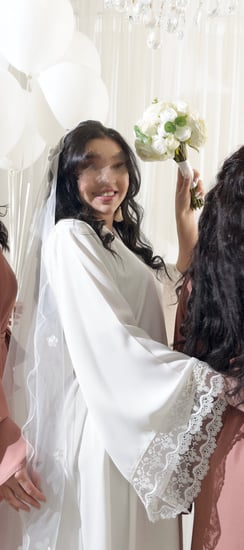 عرض الفخامه التوفيري ( ١ روب عروس ابيض +  ٢ روب ملون  )