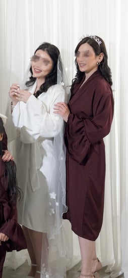 عرض الكشخه التوفيري ( ١ روب عروس ابيض +  ٢ روب ملون  )