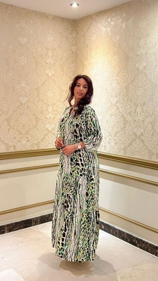 فستان صيفي ياسميرا بنقشة حيوانية ولمسة طبيعية