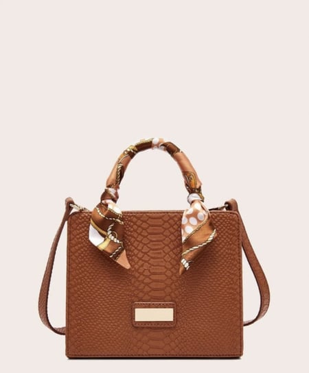 شنطة مربعة/ جملي