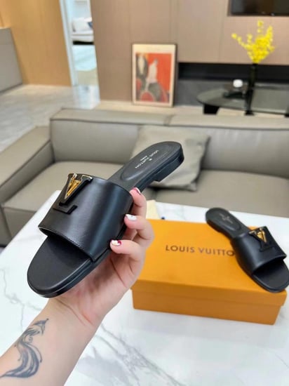 سليبرز لويس فيتون