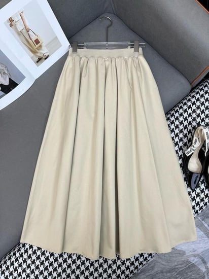 تنورة لويفي