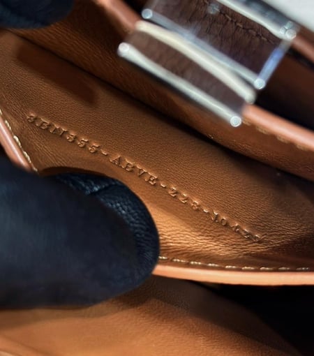 حقيبة فندي بيكابو