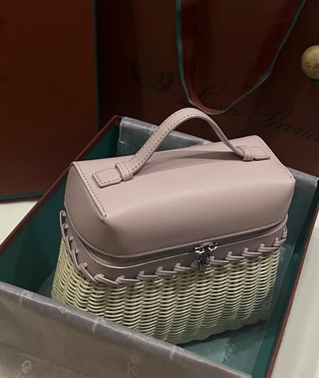 حقيبة لوربيانا